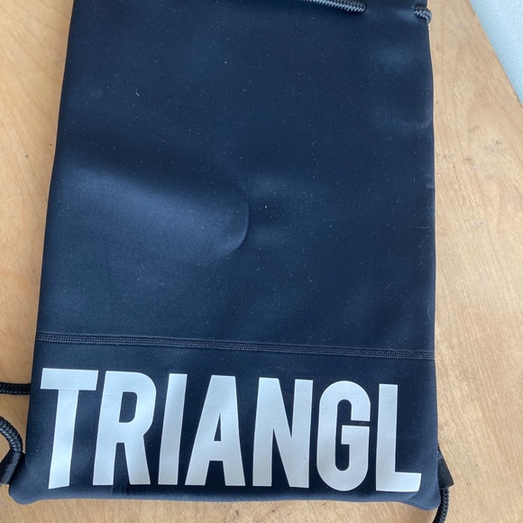 Triangl Bikini - Picture 6 of 6